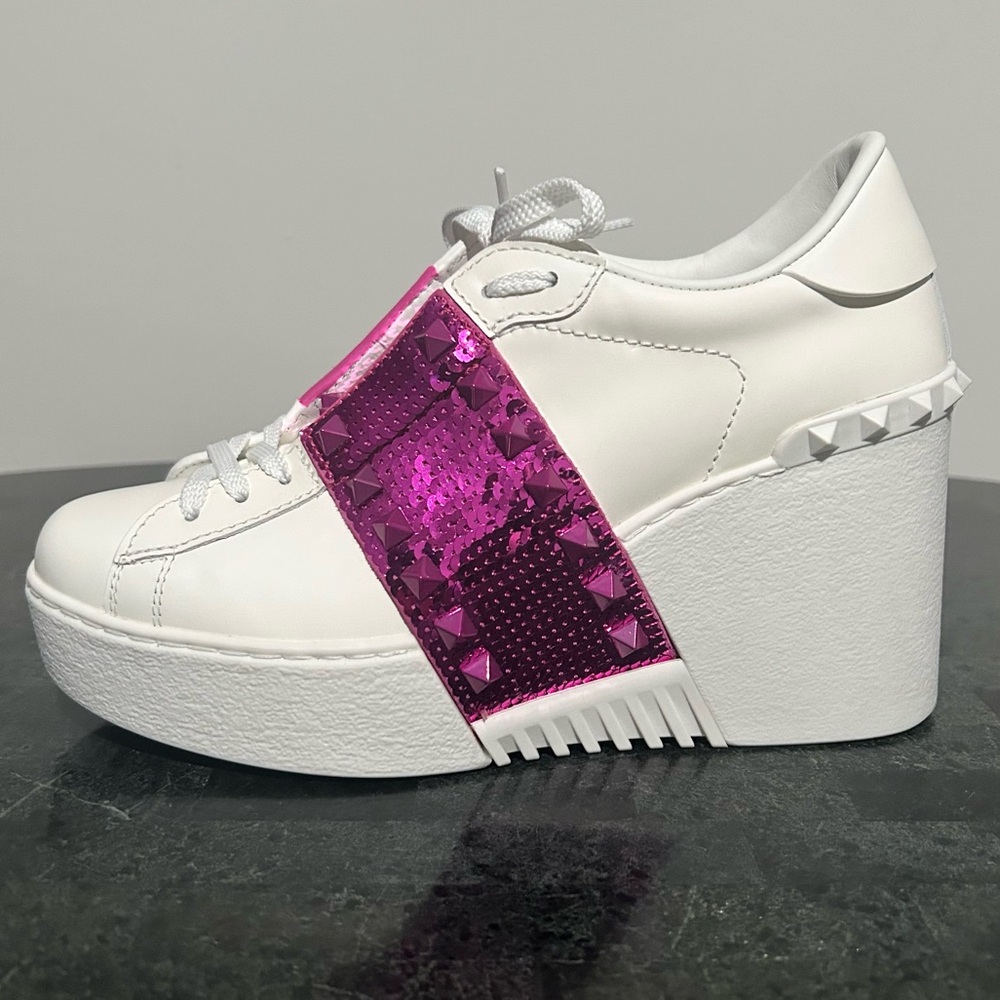 NWOT AUTHENTIC Valentino Garavani Rockstud Untitled Platform Sneakers. BEAUTIFUL - Picture 7 of 16